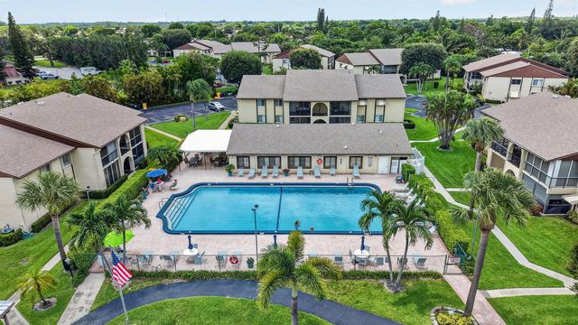 3625 La Aires Court C-2, Greenacres, FL 33463