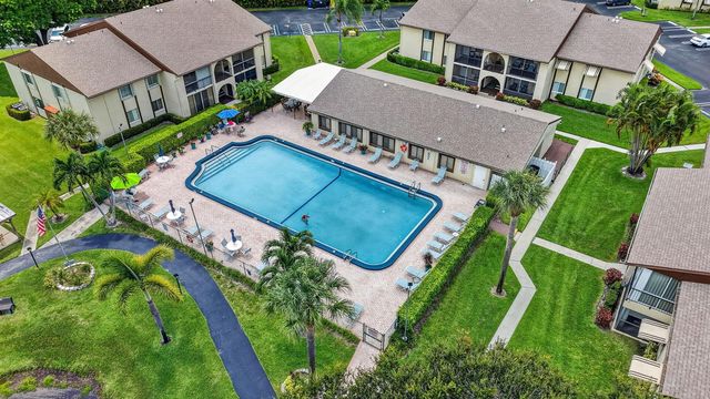 3625 La Aires Court C-2, Greenacres, FL 33463