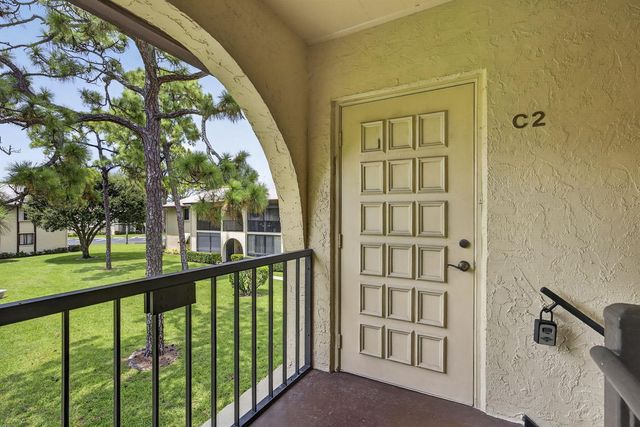 3625 La Aires Court C-2, Greenacres, FL 33463