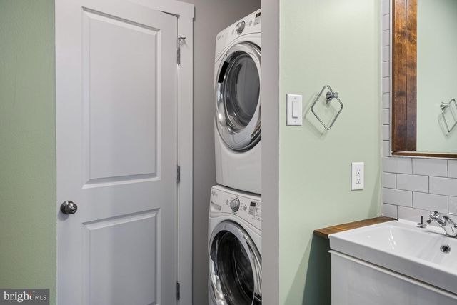 619 E THOMPSON ST, Philadelphia, PA 19125