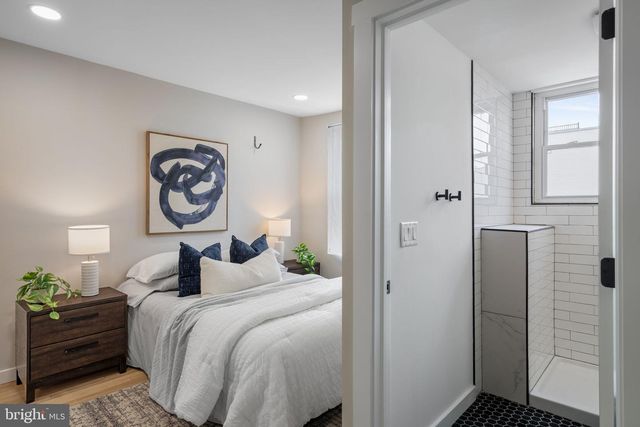 619 E THOMPSON ST, Philadelphia, PA 19125