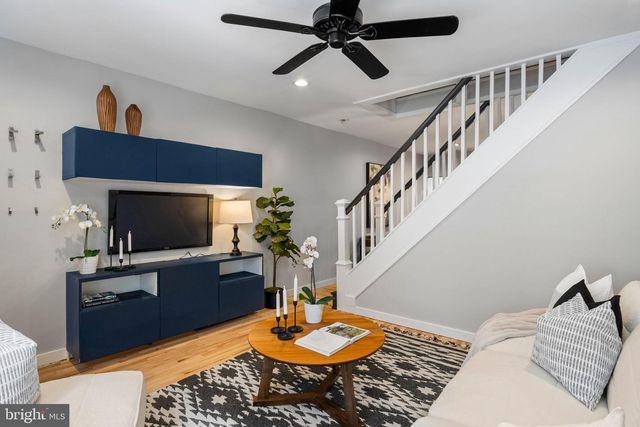 619 E THOMPSON ST, Philadelphia, PA 19125