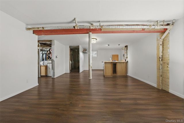 222 Lido Parkway, Lindenhurst, NY 11757