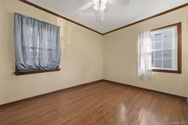 222 Lido Parkway, Lindenhurst, NY 11757