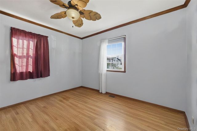 222 Lido Parkway, Lindenhurst, NY 11757