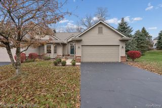 6120 Northridge Hills Drive, Brighton, MI 48116