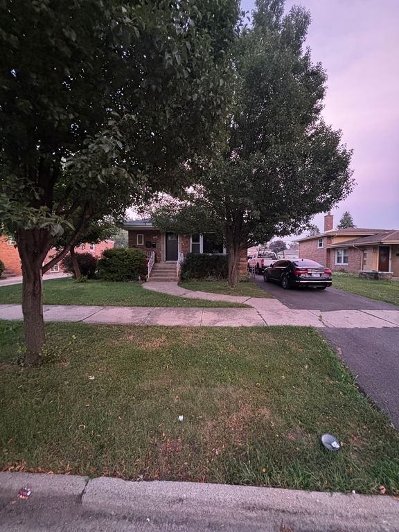 9209 Massasoit Avenue, Oak Lawn, IL 60453