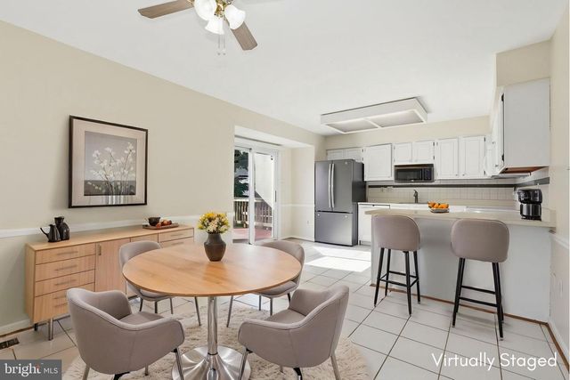 3931 TALLOW TREE PL, Fairfax, VA 22033
