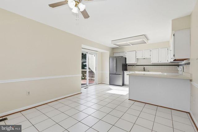 3931 TALLOW TREE PL, Fairfax, VA 22033