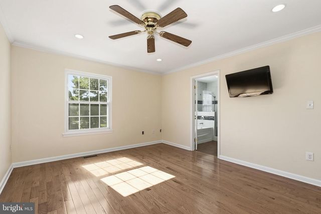 3931 TALLOW TREE PL, Fairfax, VA 22033