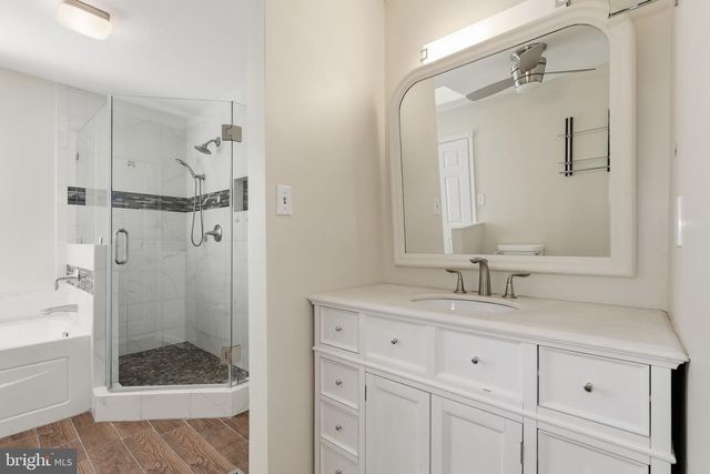 3931 TALLOW TREE PL, Fairfax, VA 22033