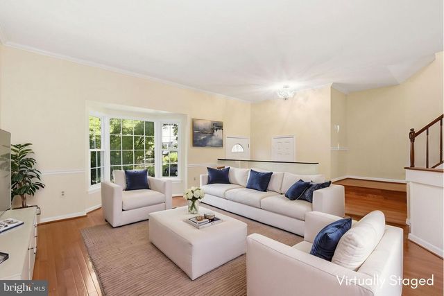 3931 TALLOW TREE PL, Fairfax, VA 22033