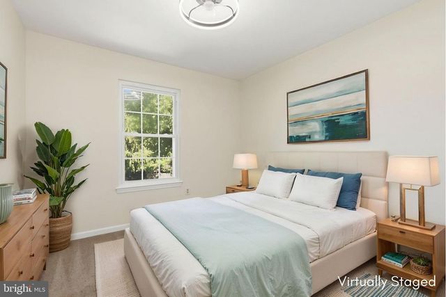 3931 TALLOW TREE PL, Fairfax, VA 22033