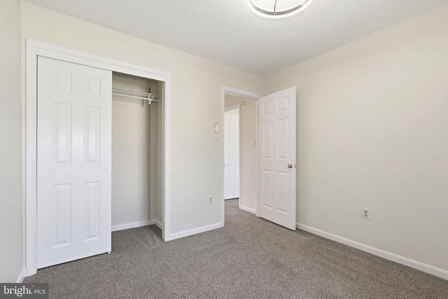 3931 TALLOW TREE PL, Fairfax, VA 22033