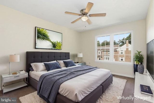 3931 TALLOW TREE PL, Fairfax, VA 22033
