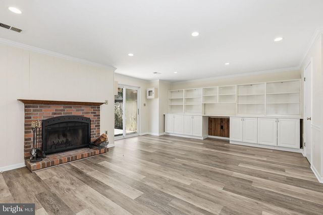 3931 TALLOW TREE PL, Fairfax, VA 22033