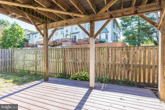 3931 TALLOW TREE PL, Fairfax, VA 22033
