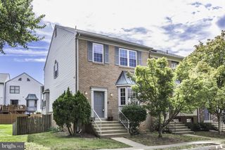 3931 TALLOW TREE PL, Fairfax, VA 22033