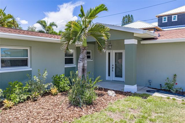 6717 CARDINAL DRIVE S, St Petersburg, FL 33707