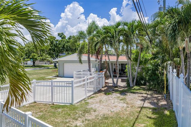 6717 CARDINAL DRIVE S, St Petersburg, FL 33707