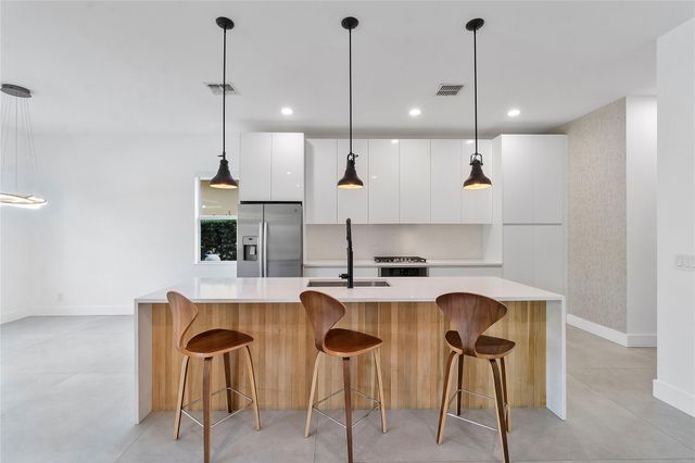 12015 NW 83rd Pl, Parkland, FL 33076