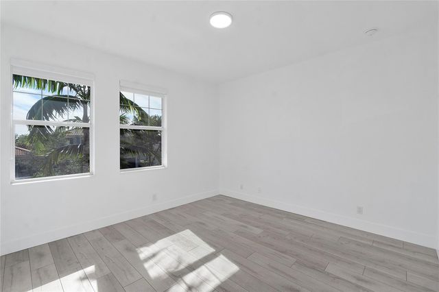 12015 NW 83rd Pl, Parkland, FL 33076