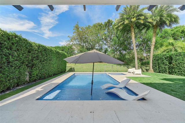 12015 NW 83rd Pl, Parkland, FL 33076