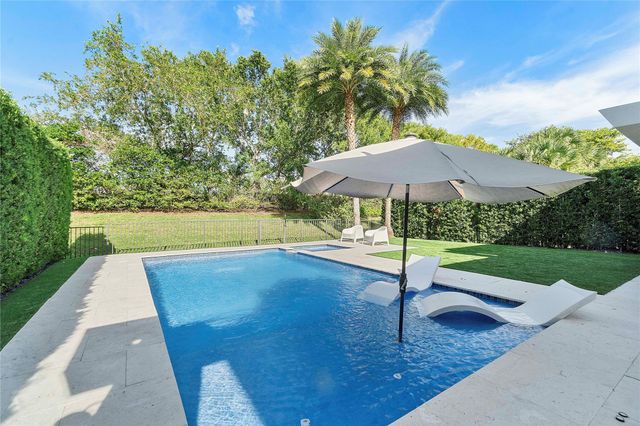 12015 NW 83rd Pl, Parkland, FL 33076