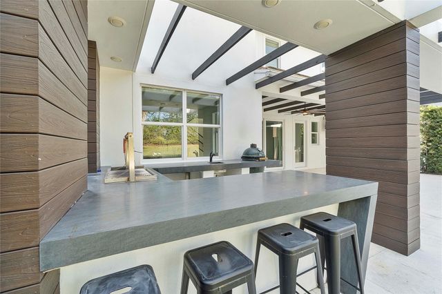 12015 NW 83rd Pl, Parkland, FL 33076