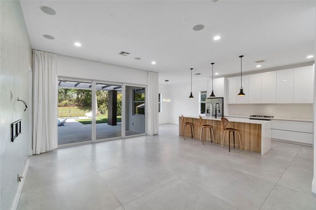 12015 NW 83rd Pl, Parkland, FL 33076