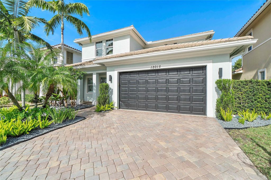 12015 NW 83rd Pl, Parkland, FL 33076