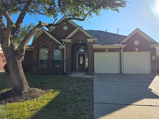 6169 Mitchell Court, League City, TX 77573