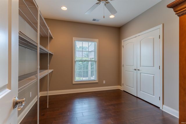 4827 Paddock Drive, Evansville, IN 47715