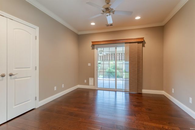 4827 Paddock Drive, Evansville, IN 47715