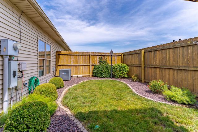 4827 Paddock Drive, Evansville, IN 47715