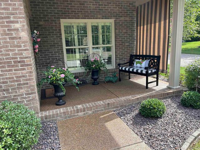 4827 Paddock Drive, Evansville, IN 47715
