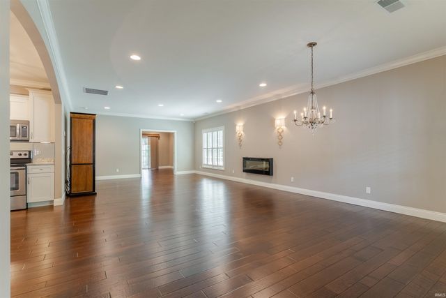 4827 Paddock Drive, Evansville, IN 47715