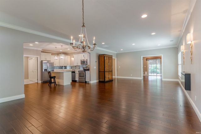 4827 Paddock Drive, Evansville, IN 47715