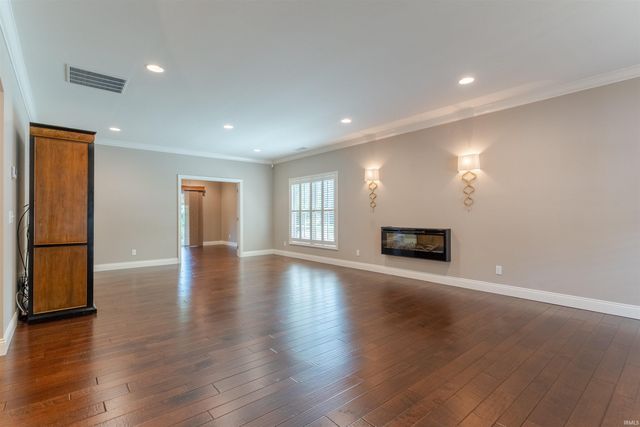 4827 Paddock Drive, Evansville, IN 47715