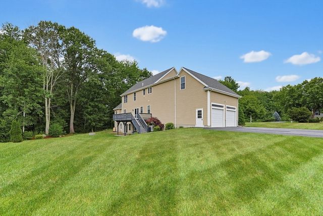 26 Charles W Barth Dr, North Attleboro, MA 02760