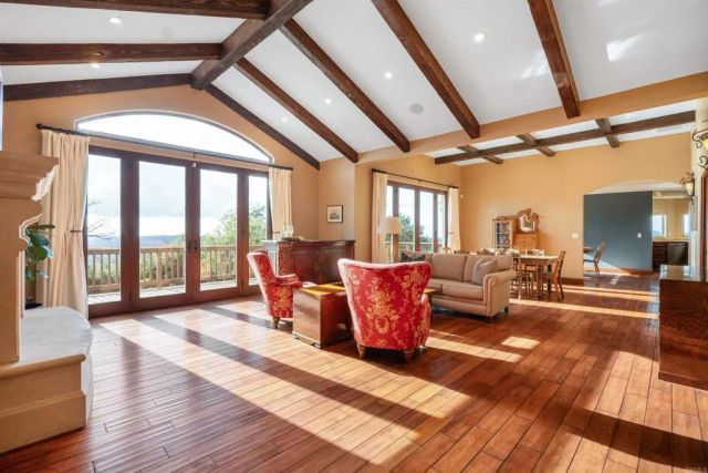 15466 Markar Road, Poway, CA 92064