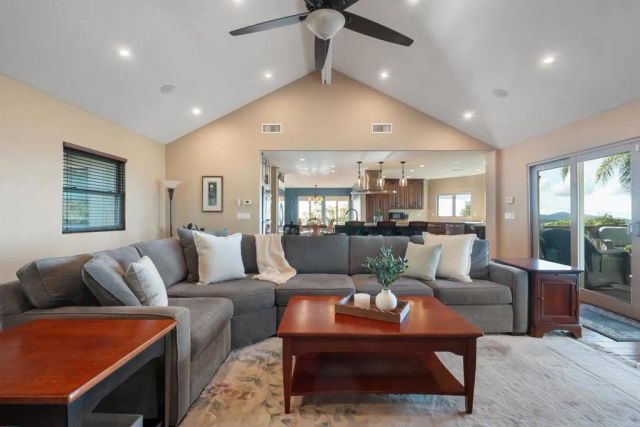 15466 Markar Road, Poway, CA 92064