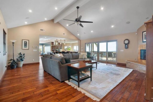 15466 Markar Road, Poway, CA 92064