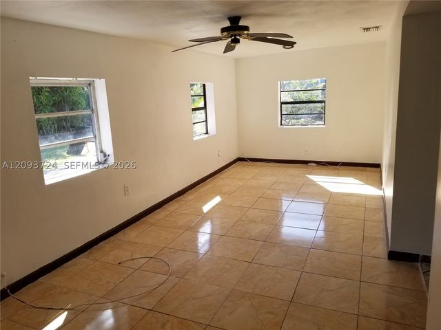 17131 NW 10th Ct, Miami Gardens, FL 33169