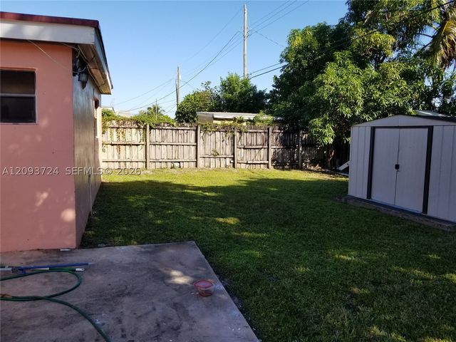 17131 NW 10th Ct, Miami Gardens, FL 33169