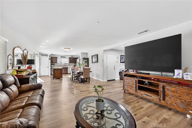 11105 Paso Blanco, Adelanto, CA 92301