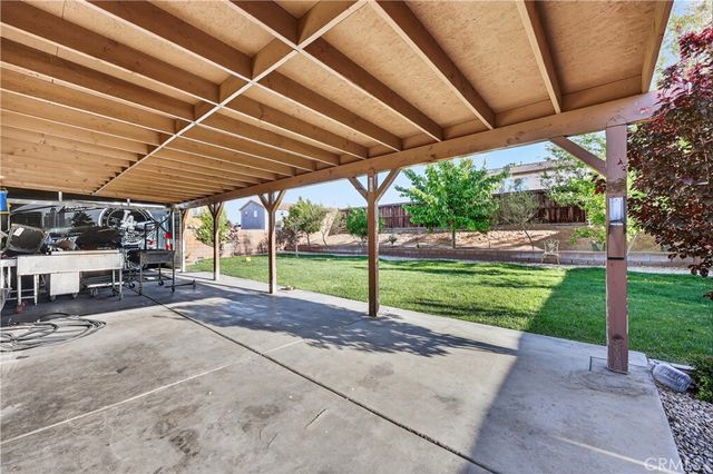11105 Paso Blanco, Adelanto, CA 92301