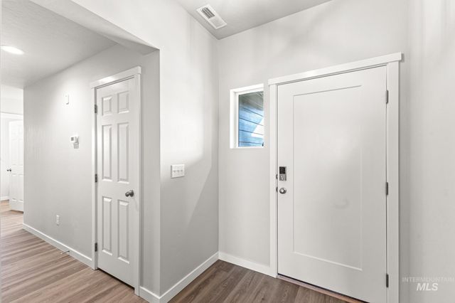 7109 E Kilkenny Ct, Nampa, ID 83687