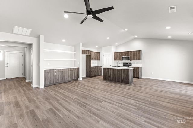 7109 E Kilkenny Ct, Nampa, ID 83687