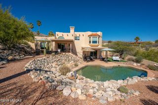 5813 N Vía Andada, Tucson, AZ 85750